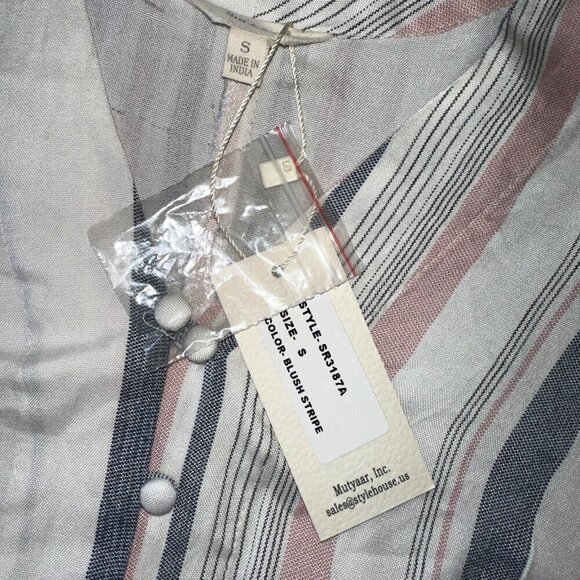 Sim & Sam Vertical Striped Bat Wing Crop Top White Small - Picture 5 of 15